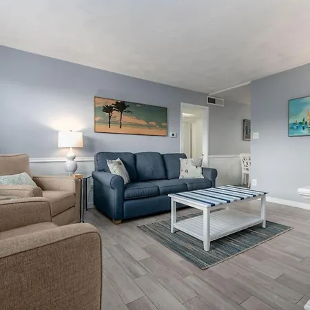 Friendly Native Retreat 2Bd 1Br Walk To Beach